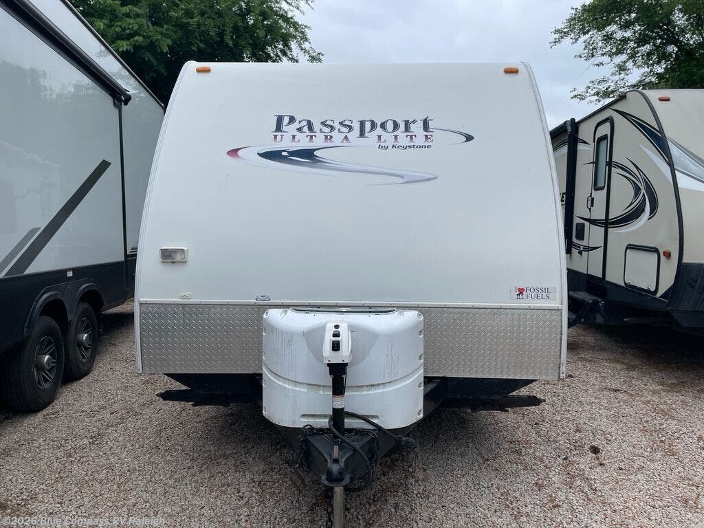 2008 Keystone Passport 285RL - Used Travel Trailer For Sale by Blue Compass RV Raleigh in Raleigh, North Carolina features Slideout