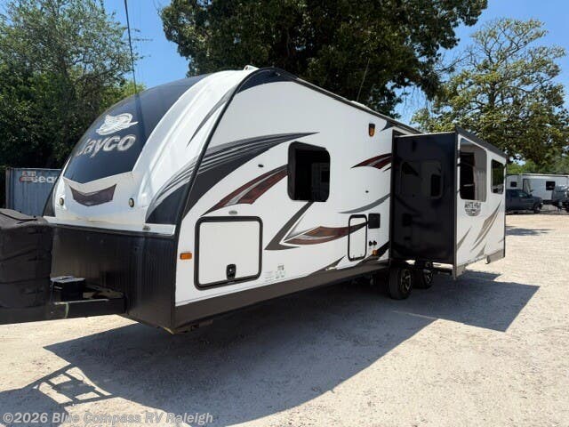 Used 2017 Jayco White Hawk 27DSRL available in Raleigh, North Carolina