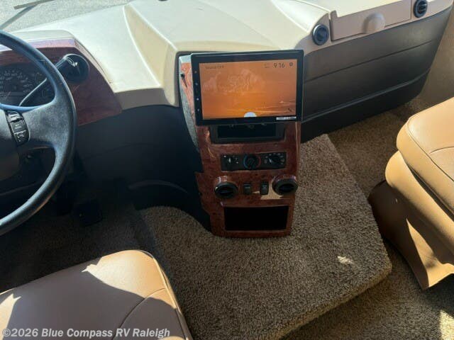 2014 Precept 31UL by Jayco from Blue Compass RV Raleigh in Raleigh, North Carolina