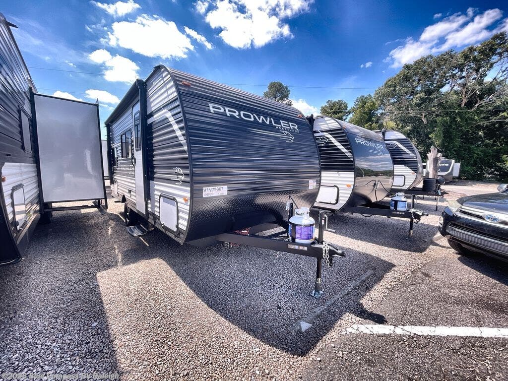 2027 Prowler 1700DB by Heartland from Blue Compass RV Raleigh in Raleigh, North Carolina
