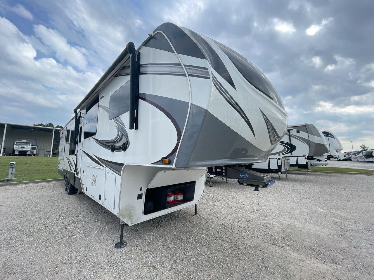 2021 Solitude 390RK by Grand Design from Blue Compass RV Raleigh in Raleigh, North Carolina