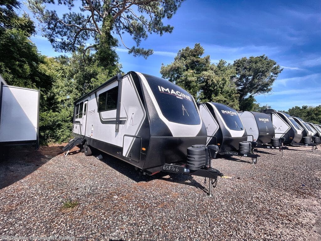 2027 Imagine 2700BS by Grand Design from Blue Compass RV Raleigh in Raleigh, North Carolina