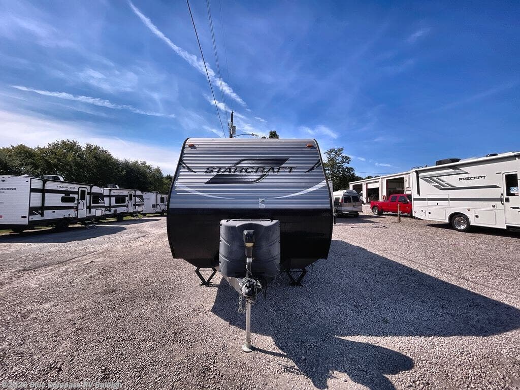 Used 2015 Starcraft Autumn Ridge 235FB available in Raleigh, North Carolina
