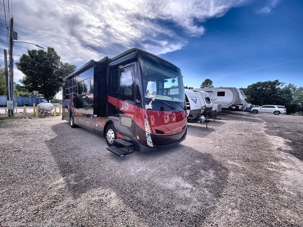 2021 Breeze 33BR by Tiffin from Blue Compass RV Raleigh in Raleigh, North Carolina