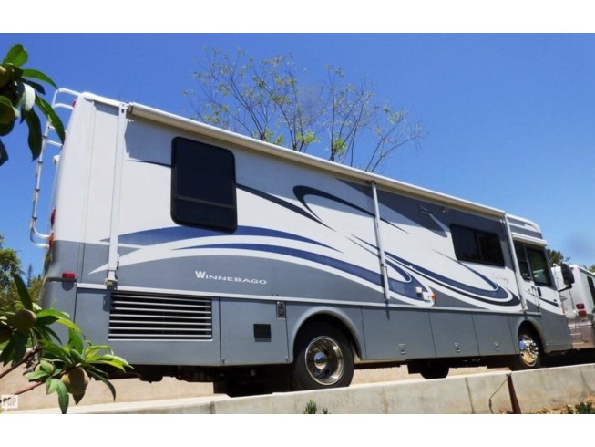 2004 winnebago journey 32t