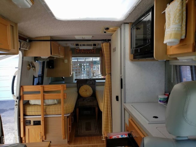 2003 Winnebago Rialta 22FD RV for Sale in South Burlington, VT 05403 ...