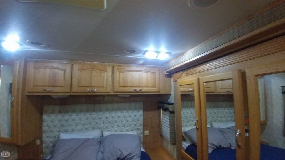 2007 Holiday Rambler Vacationer 34PWD RV for Sale in Deer Park, TX