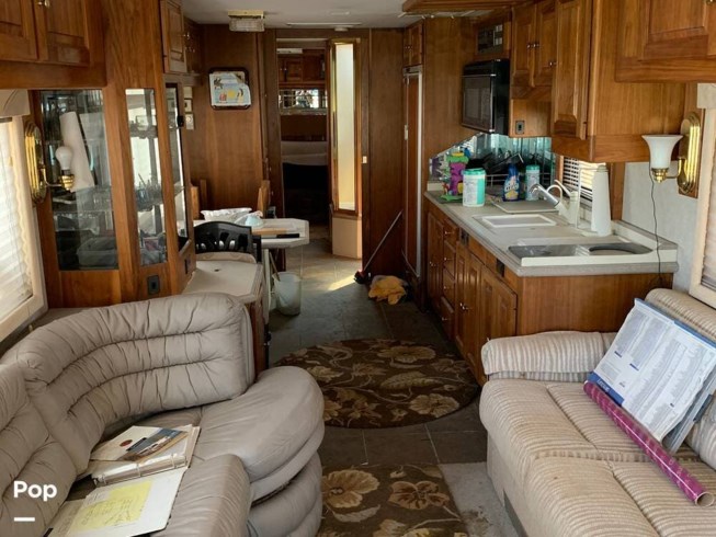 1994 Signature Crown Royale  300 by Monaco RV from Pop RVs in Pilot Point, Texas