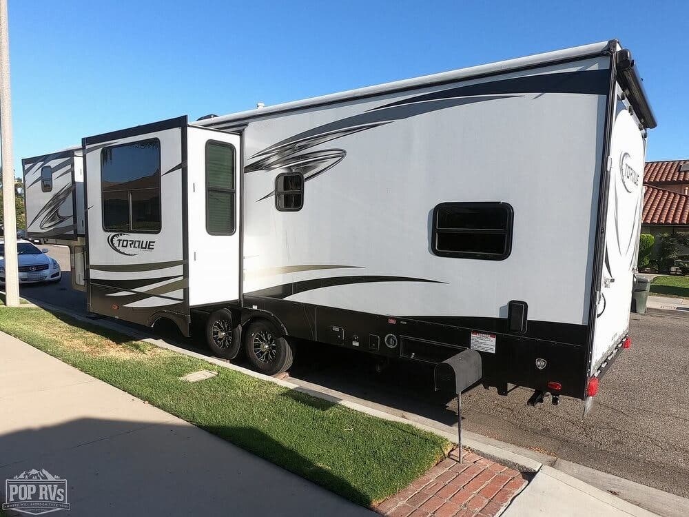 2017 Heartland Torque TQ 325 RV for Sale in Ontario, CA 91761 | 185822