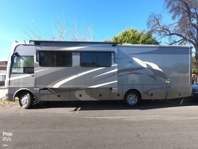 2006 Dolphin 5355 by National RV from Pop RVs in Sarasota, Florida