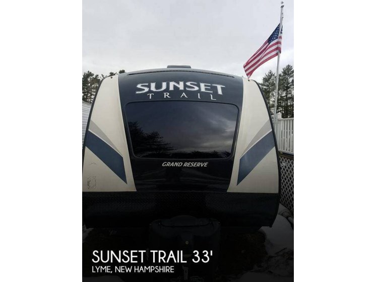 Used 2017 CrossRoads Sunset Trail Grand Reserve 28BH available in Lyme, New Hampshire