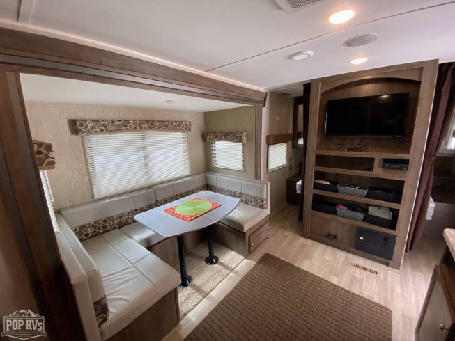 2018 Dutchmen Coleman Lantern Sut 300tq Toy Hauler Rv For Sale In Fond Du Lac Wi 54937 207674 Rvusa Com Classifieds