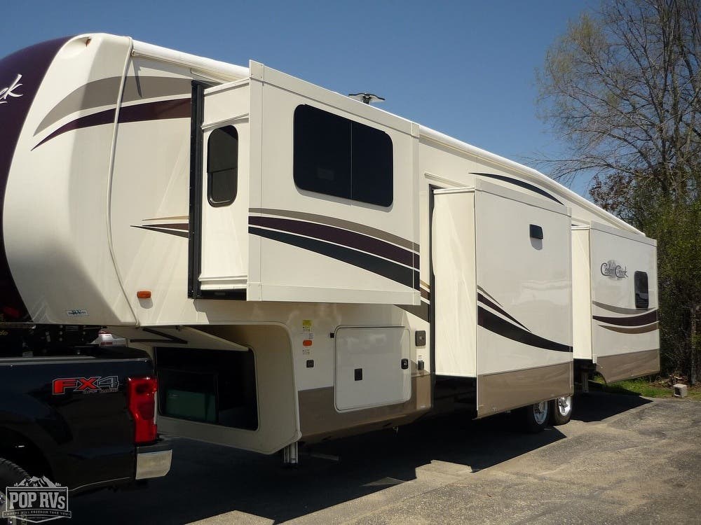 2018 Forest River Cedar Creek 38FLX Hathaway Edition RV for Sale in Monroe Center, IL 61052 Forest River Cedar Creek Hathaway 38flx For Sale