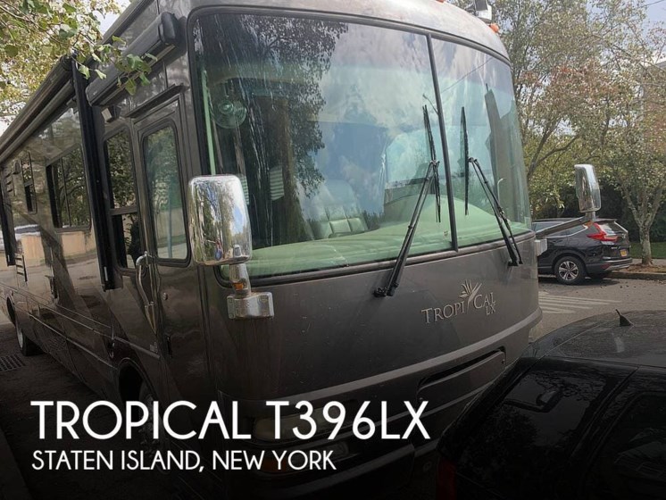 Used 2005 National RV Tropical T396LX available in Staten Island, New York
