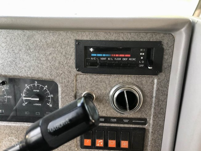 1995 Fleetwood Pace Arrow 35W RV for Sale in Jacksonville, FL 32208