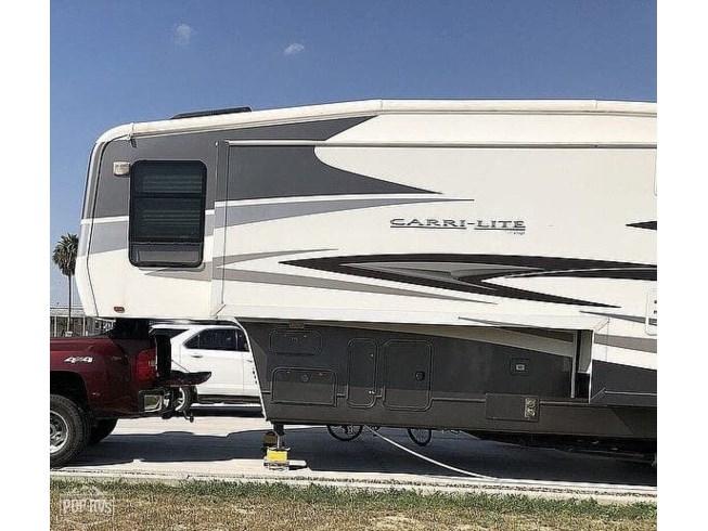 2011 Carri-Lite 36MAX-1 by Carriage from Pop RVs in Sarasota, Florida