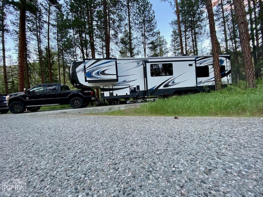 2014 Heartland Cyclone 4000 Elite RV for Sale in Abbotsford, BC v2t5y1 Cyclone 4000 Toy Hauler For Sale
