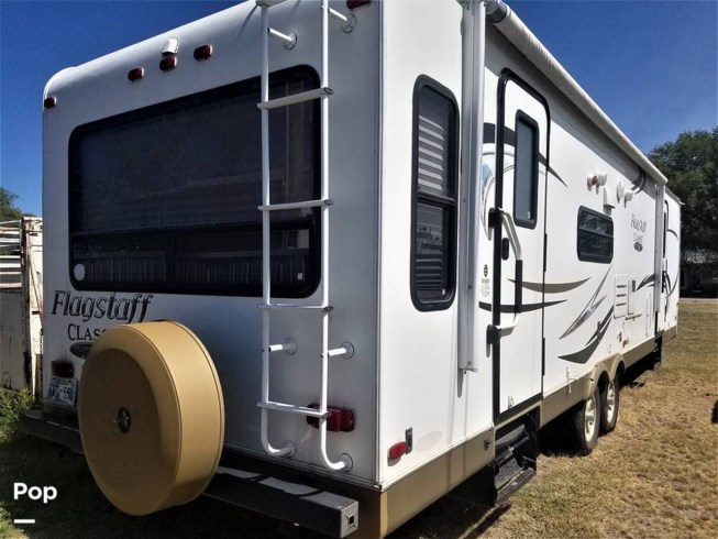 2012 Forest River Flagstaff 831RLBSS - Used Travel Trailer For Sale by Pop RVs in Boise City, Oklahoma