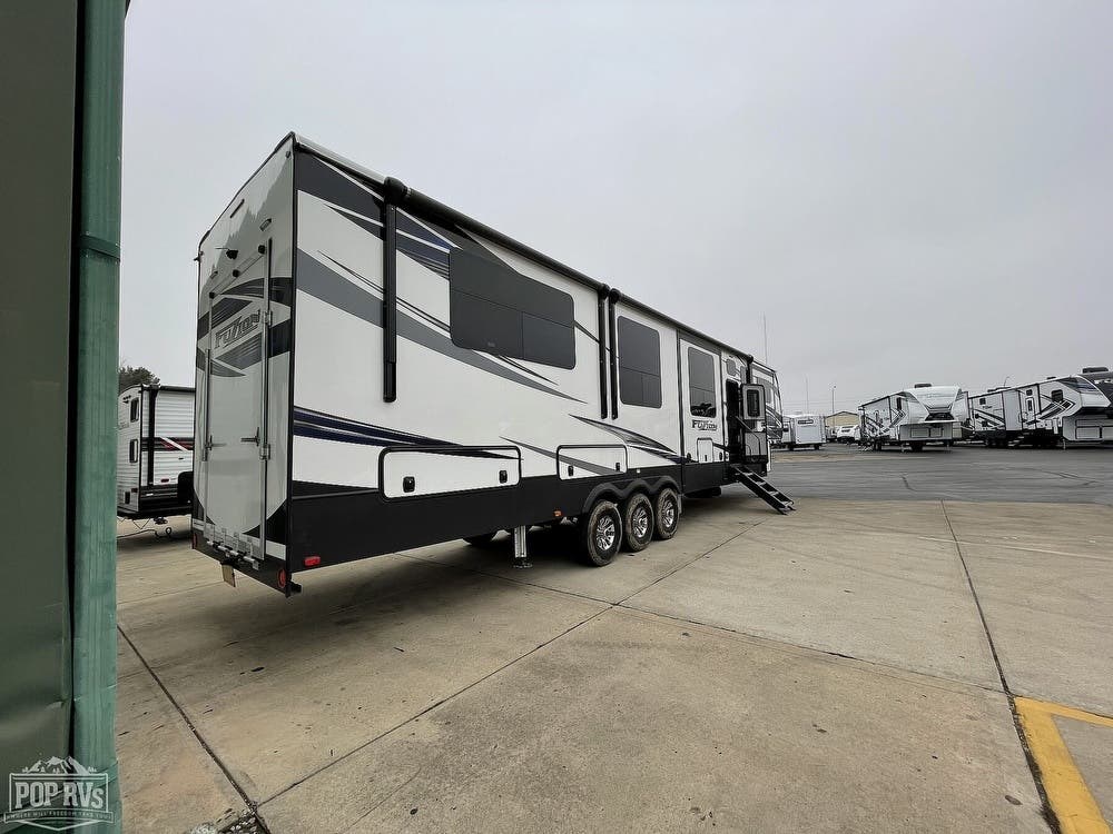 2019 Keystone Fuzion 410 RV for Sale in Mccordsville, IN