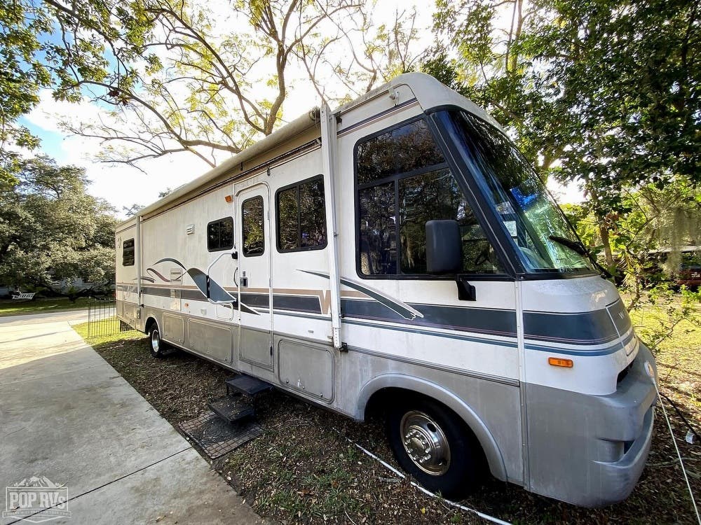 1996 Winnebago Adventurer 34RQ RV for Sale in Saint Petersburg, FL ...