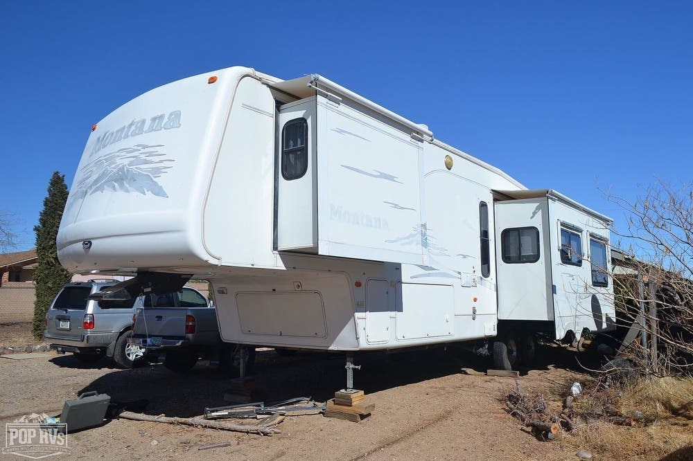 2004 Keystone Montana 3295RK RV for Sale in Kingman, AZ 86409 232317