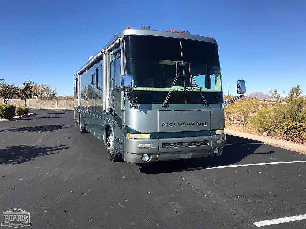 2002 Newmar Mountain Aire For Sale