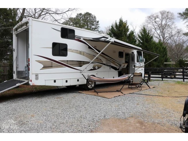 2007 Damon Outlaw 3611 RV for Sale in Fayetteville, GA 30215 | 238692 ...