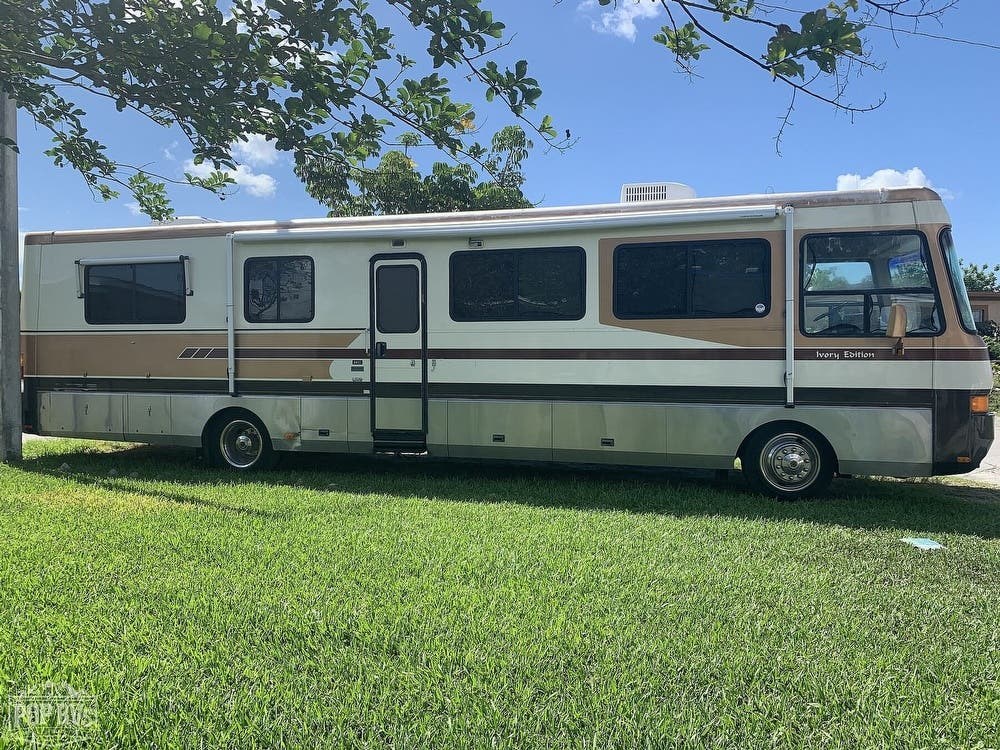 1997 Monaco RV Safari Ivory Edition 40 RV for Sale in Miami, FL 33167 ...