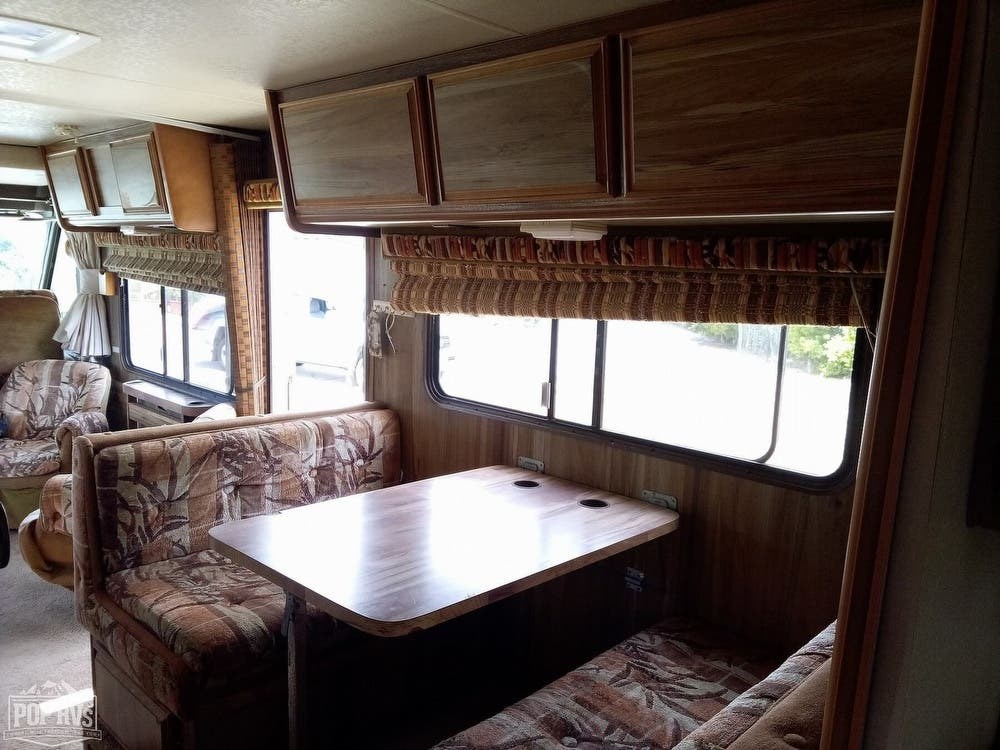 1984 Fleetwood Pace Arrow H27 RV for Sale in Malibu, CA 90263 242374