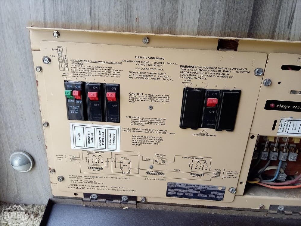 1984 Fleetwood Pace Arrow H27 RV for Sale in Malibu, CA 90263 242374