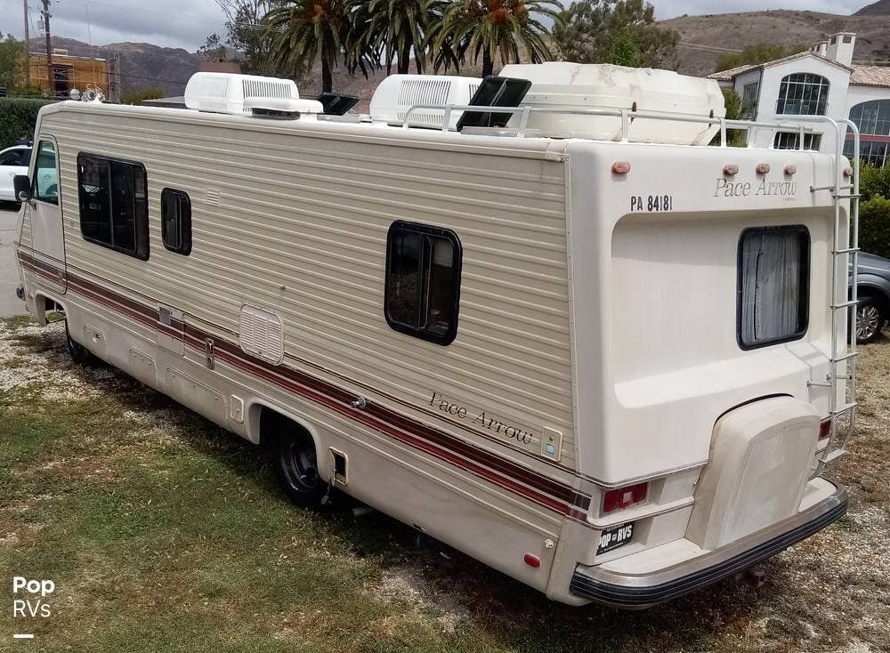 1984 Fleetwood Pace Arrow H27 RV for Sale in Malibu, CA 90263 242374