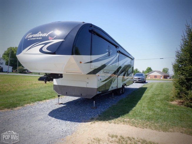 2014 Cardinal 3850RL by Forest River from Pop RVs in Sarasota, Florida