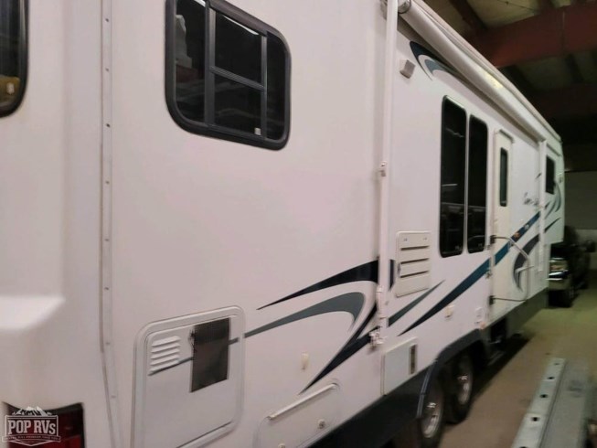 2001 Carri-Lite 732RK by Carriage from Pop RVs in Sarasota, Florida