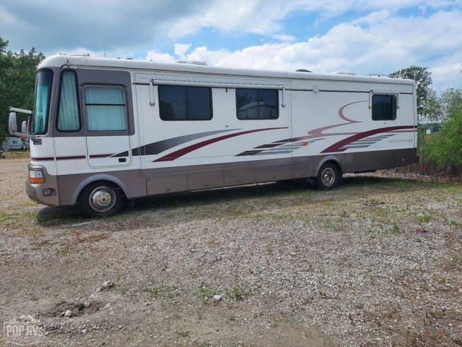 1999 Mountain Aire MA3780 by Newmar from Pop RVs in Sarasota, Florida