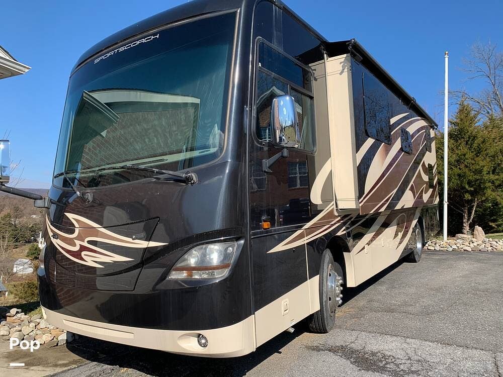 2016 Coachmen Cross Country SRS 361BH - Used Diesel Pusher For Sale by Pop RVs in Myersville, Maryland features Generator, Leveling Jacks, Slideout, Air Conditioning, Awning