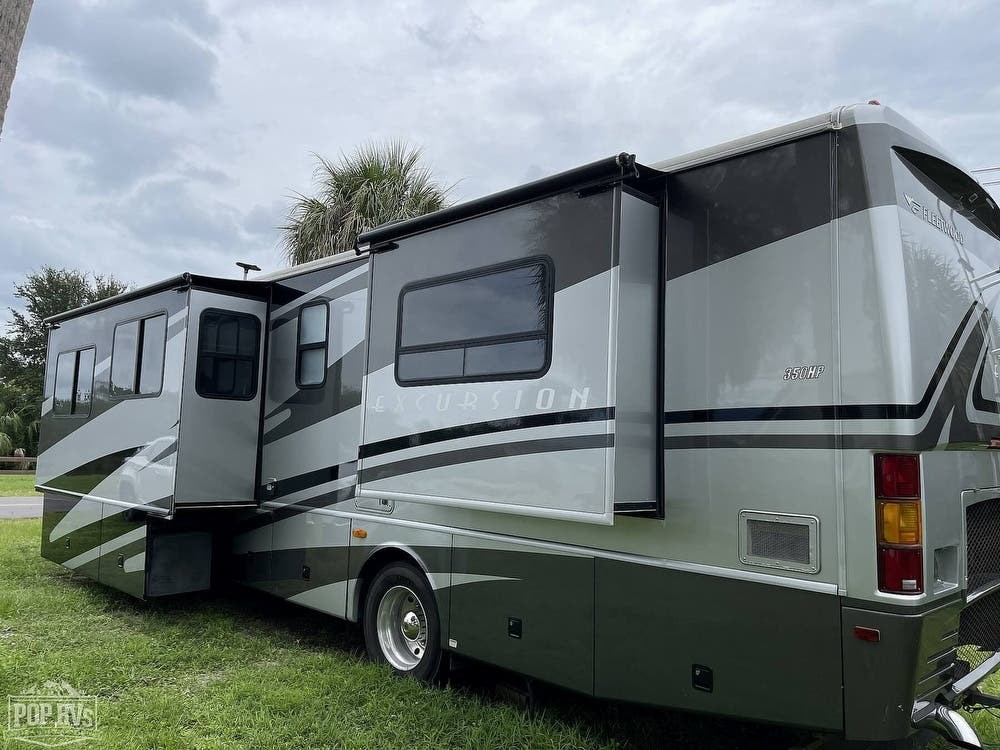 2006 Fleetwood Excursion 39L RV for Sale in Gibsonton, FL 33534