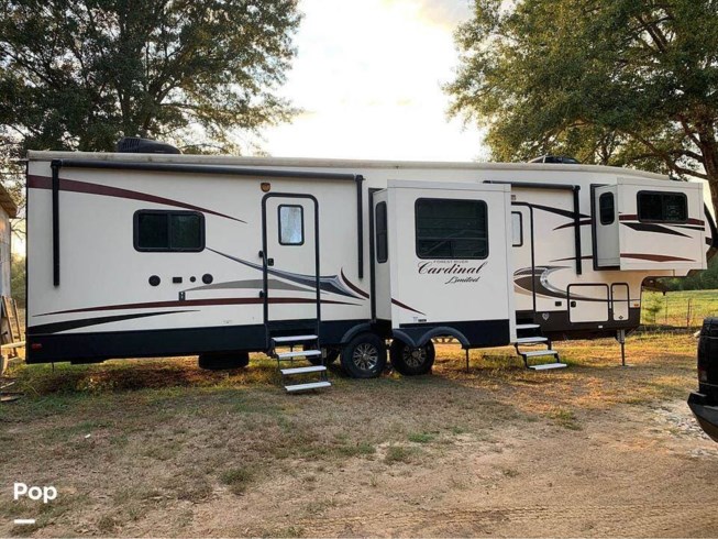 2020 Forest River Cardinal 3900 FLLE - Used Fifth Wheel For Sale by Pop RVs in Bloomburg, Texas