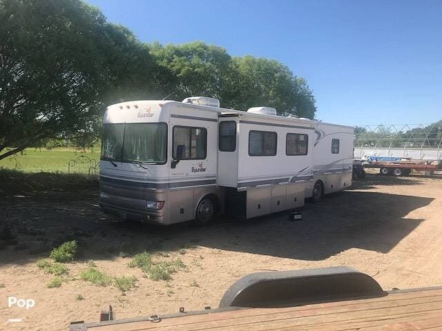 2002 Bounder 39R by Fleetwood from Pop RVs in Fallon, Nevada