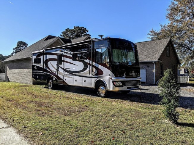 2013 Fleetwood Bounder Classic 34M - Used Class A For Sale by Pop RVs in Hayes, Virginia features Leveling Jacks, Slideout, Air Conditioning, Generator, Awning