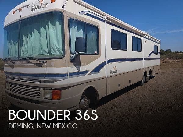 Used 1998 Fleetwood Bounder 36S available in Sarasota, Florida
