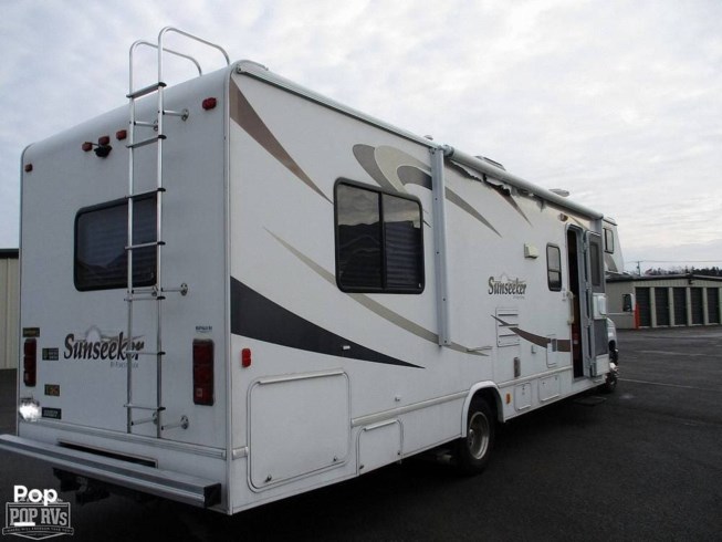 2009 Forest River Sunseeker 3100SS - Used Class C For Sale by Pop RVs in Cheektowaga, New York