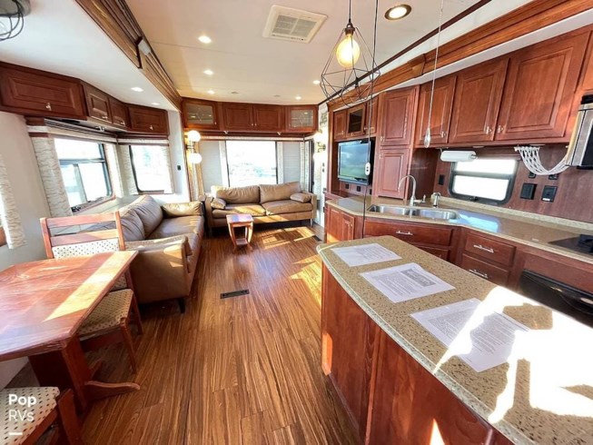 2009 Carri-Lite 36MAX1 by Carriage from Pop RVs in Sarasota, Florida