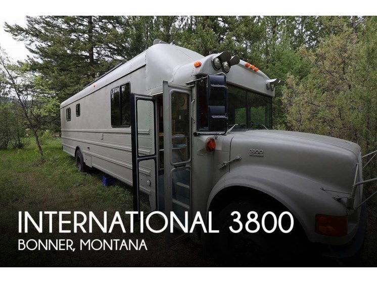 Used 2000 International 3800 available in Bonner, Montana