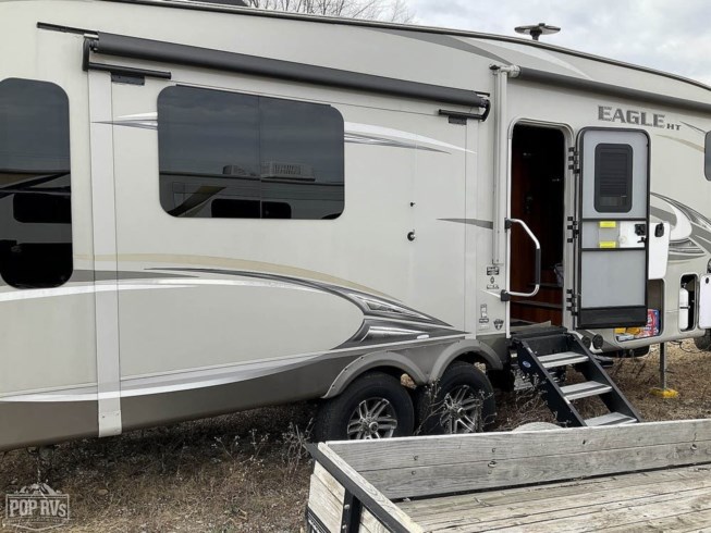 2018 Eagle 27.5RLTS by Jayco from Pop RVs in Sarasota, Florida