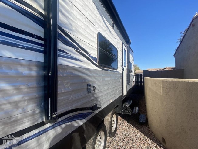 2020 Keystone Springdale 260BH - Used Travel Trailer For Sale by Pop RVs in Glendale, Arizona features Leveling Jacks, Air Conditioning, Awning
