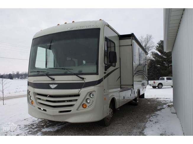 2019 Flair 30P by Fleetwood from Pop RVs in Sarasota, Florida