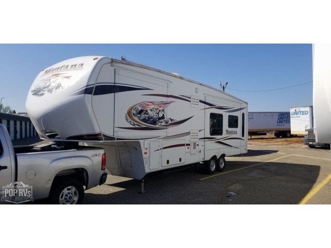 Used 2011 Keystone Montana 3150RL available in Atwater, California