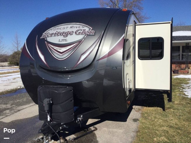 2018 Forest River Heritage Glen 326RL - Used Travel Trailer For Sale by Pop RVs in Springfield, Missouri