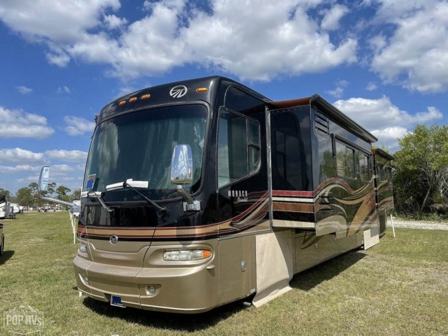 2009 Monaco RV Camelot 42KFQ - Used Diesel Pusher For Sale by Pop RVs in Sarasota, Florida