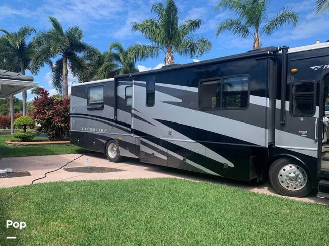 2005 Fleetwood Excursion 39S - Used Diesel Pusher For Sale by Pop RVs in Sarasota, Florida